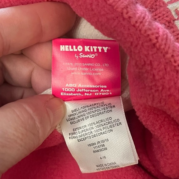 Hello Kitty Pink and Cream Kids Hat - Picture 6 of 6